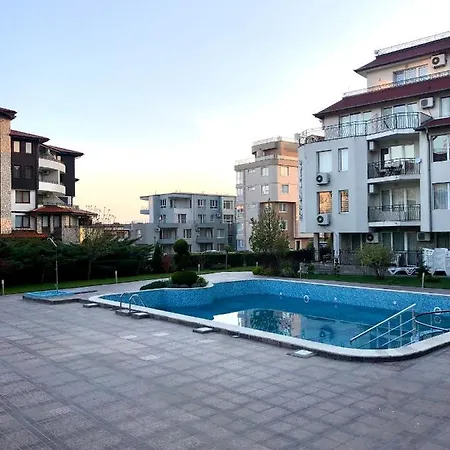 New! 2-Rooms Apartment In Sveti Vlas 100M From See דירה סבטי ולאס
