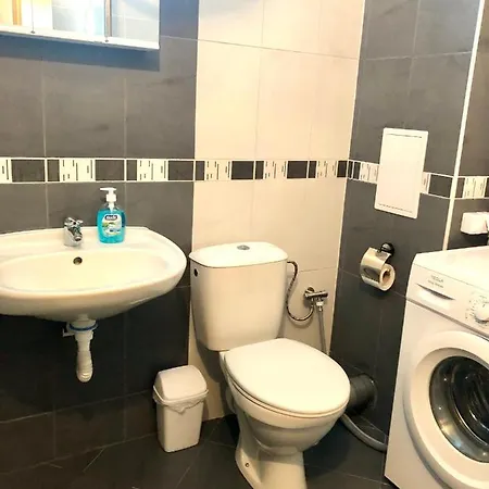New! 2-Rooms Apartment In Sveti Vlas 100M From See דירה